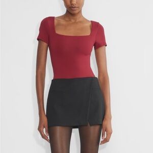 Aritzia Contour Squareneck Shortsleeve Bodysuit Size: Small